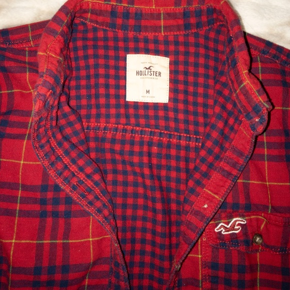 Hollister Red flannel - Picture 2 of 3